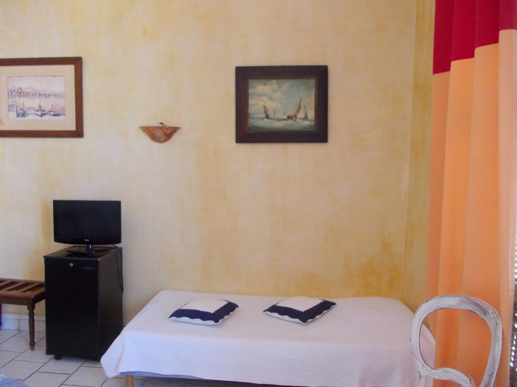 Hotel L'Oursin Saint-Jean-Cap-Ferrat Pokój zdjęcie